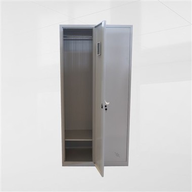 2つのスチールロッカー